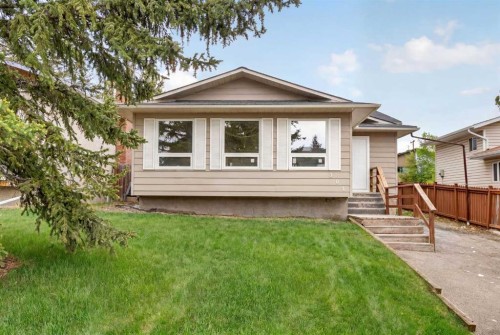 304 Beddington Circle Ne, Calgary, AB - Outdoor