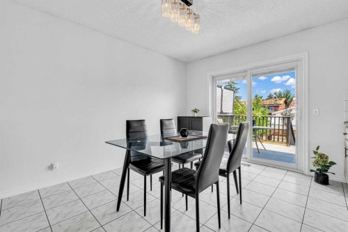 6716 37 Avenue Ne, Calgary, AB - Indoor Photo Showing Dining Room