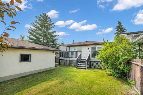 6716 37 Avenue Ne, Calgary, AB - Outdoor With Deck Patio Veranda