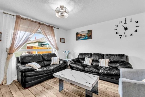 1444 Legacy Circle Se, Calgary, AB - Indoor Photo Showing Living Room