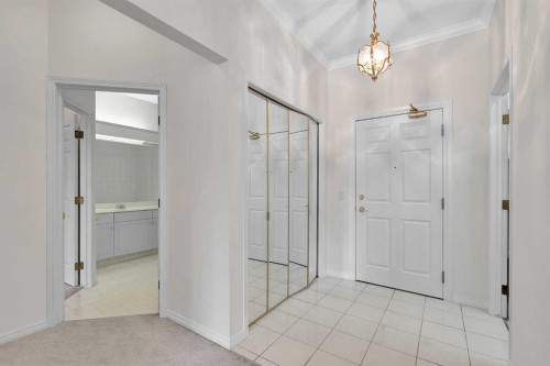 108-9449 19 Street Sw, Calgary, AB - Indoor Photo Showing Other Room