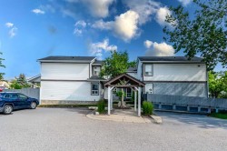 503 Signal Hill Green SW Calgary, AB T3H 2Y4
