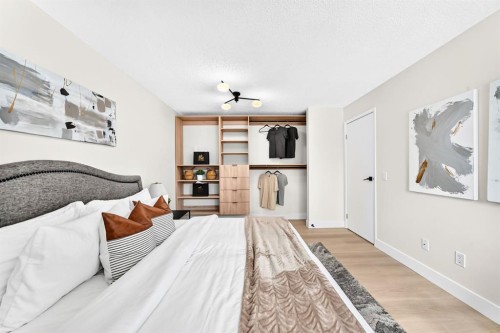 3204-80 Glamis Drive Sw, Calgary, AB - Indoor Photo Showing Bedroom