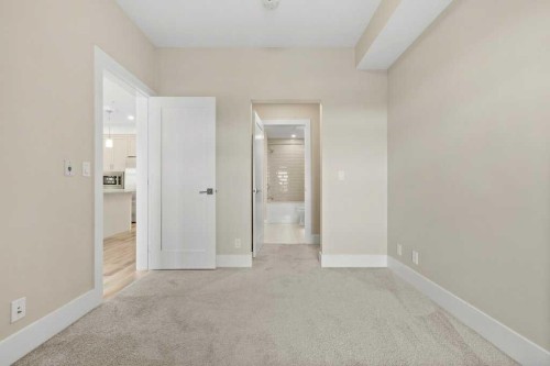 306-1702 17 Avenue Sw, Calgary, AB - Indoor Photo Showing Other Room