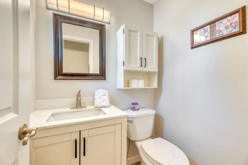 62-630 Sabrina Road Sw, Calgary, AB - Indoor Photo Showing Bathroom