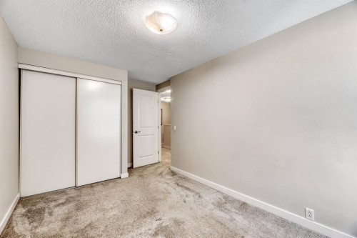 62-630 Sabrina Road Sw, Calgary, AB - Indoor Photo Showing Other Room
