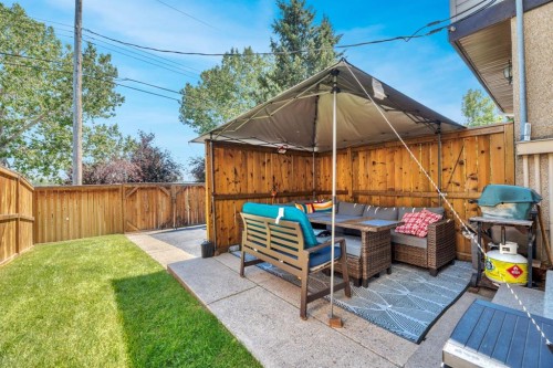 62-630 Sabrina Road Sw, Calgary, AB - Outdoor With Deck Patio Veranda