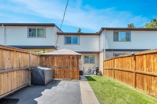 62-630 Sabrina Road Sw, Calgary, AB - Outdoor With Exterior
