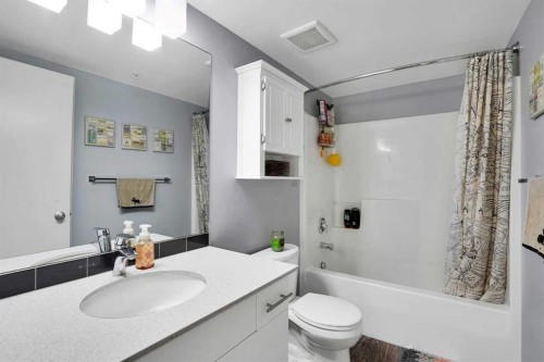 3320-181 Skyview Ranch Manor Ne, Calgary, AB - Indoor Photo Showing Bathroom