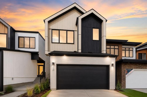 86 Heritage Heath  Cochrane, AB T4C 3L4
