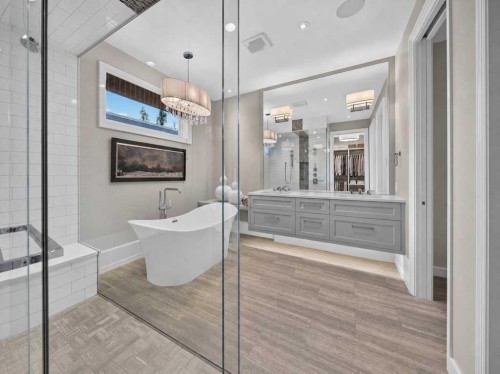 22 Aspen Ridge Square Sw, Calgary, AB - Indoor Photo Showing Bathroom
