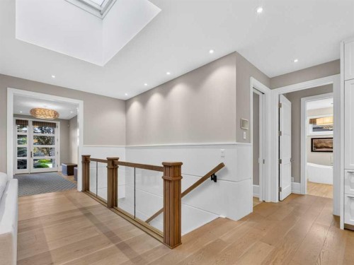 22 Aspen Ridge Square Sw, Calgary, AB - Indoor Photo Showing Other Room