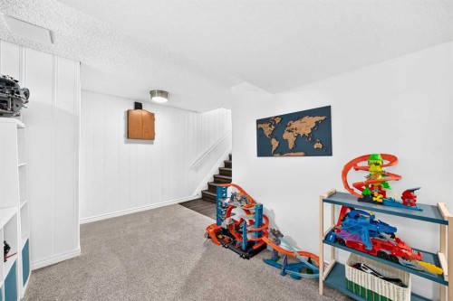 8632 Atlas Drive Se, Calgary, AB - Indoor