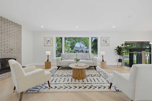 1132 Lake Sylvan Place Se, Calgary, AB - Indoor Photo Showing Living Room
