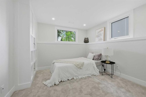 1132 Lake Sylvan Place Se, Calgary, AB - Indoor Photo Showing Bedroom