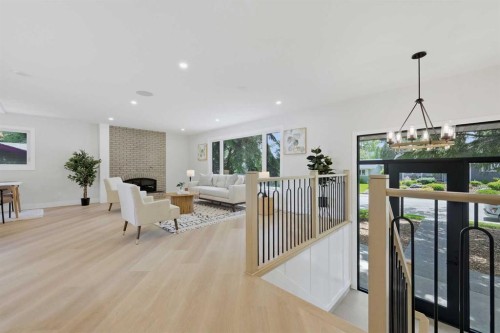 1132 Lake Sylvan Place Se, Calgary, AB - Indoor