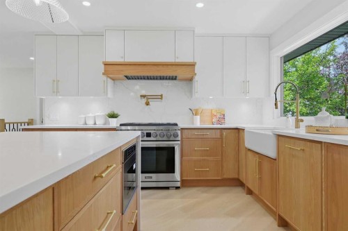 1132 Lake Sylvan Place Se, Calgary, AB - Indoor Photo Showing Kitchen With Upgraded Kitchen