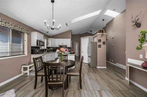 44 Douglas Glen Place Se, Calgary, AB 