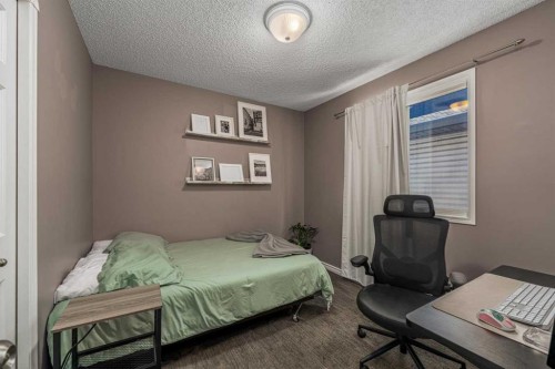 44 Douglas Glen Place Se, Calgary, AB 