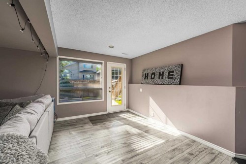 44 Douglas Glen Place Se, Calgary, AB 