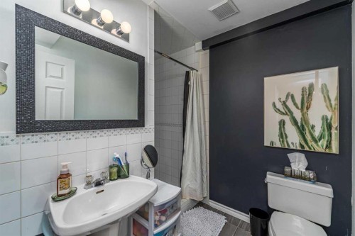 44 Douglas Glen Place Se, Calgary, AB 