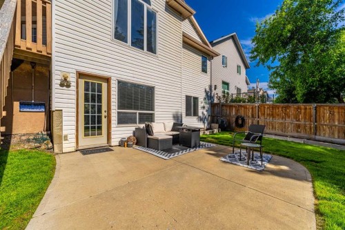 44 Douglas Glen Place Se, Calgary, AB 