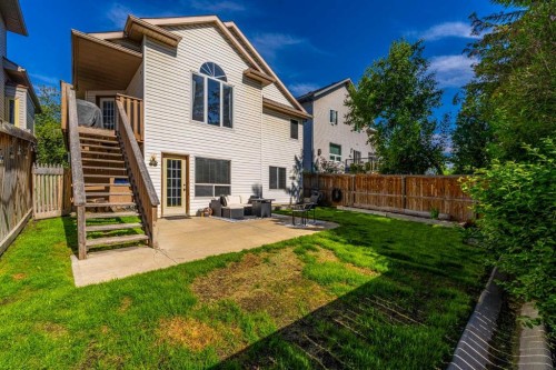 44 Douglas Glen Place Se, Calgary, AB 