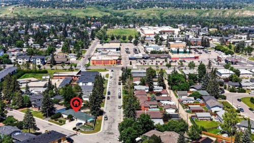 8008 36 Avenue Nw, Calgary, AB - Outdoor With View