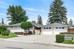 8008 36 Avenue NW Calgary, AB T3B 1W3