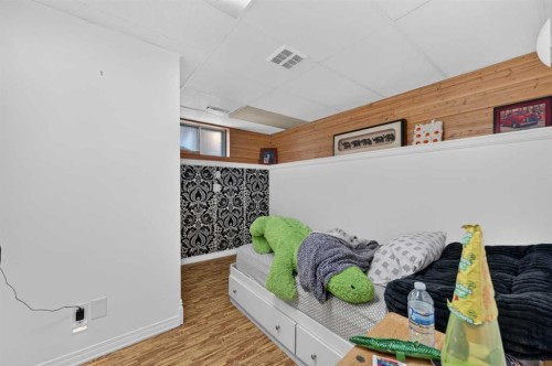 8008 36 Avenue Nw, Calgary, AB -  Photo Showing Other Room