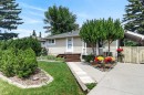 8008 36 Avenue Nw, Calgary, AB  - Outdoor 