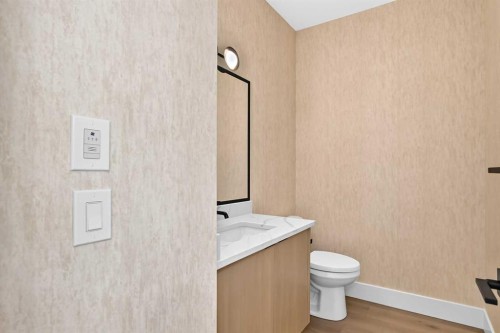 107 West Grove Gate Sw, Calgary, AB - Indoor Photo Showing Bathroom