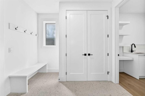 107 West Grove Gate Sw, Calgary, AB - Indoor Photo Showing Other Room