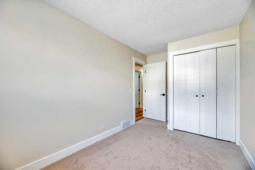 8-75 Templemont Way Ne, Calgary, AB - Indoor Photo Showing Other Room
