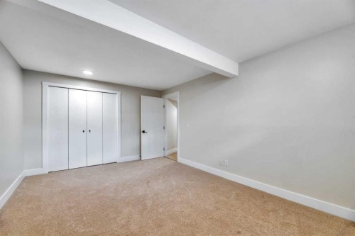 8-75 Templemont Way Ne, Calgary, AB - Indoor Photo Showing Other Room
