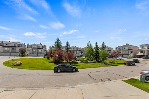 116 Country Hills Gardens Nw, Calgary, AB - Outdoor