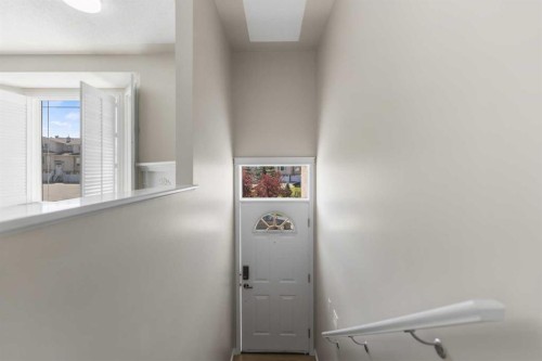 116 Country Hills Gardens Nw, Calgary, AB - Indoor Photo Showing Other Room