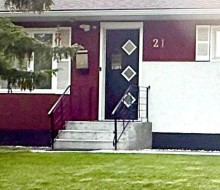 21 Cawder Drive NW Calgary, AB T2L 0L8