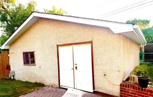 21 Cawder Drive Nw, Calgary, AB - Outdoor With Exterior