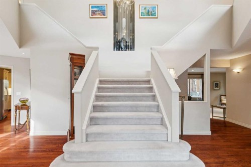 48 Patterson Mews Sw, Calgary, AB - Indoor Photo Showing Other Room