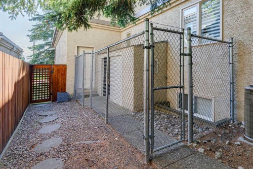 48 Patterson Mews Sw, Calgary, AB - Outdoor With Exterior