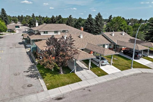 3516 26A Street Se, Calgary, AB - Outdoor
