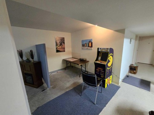 3516 26A Street Se, Calgary, AB - Indoor