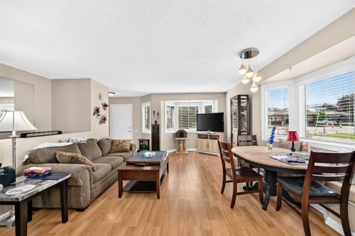 3516 26A Street Se, Calgary, AB - Indoor