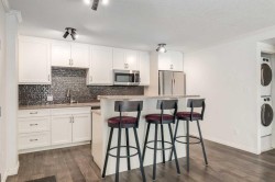 102-126 24 Avenue SW Calgary, AB T2S 0J9