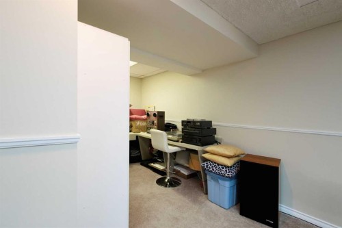 10720 Maplecrest Road Se, Calgary, AB 