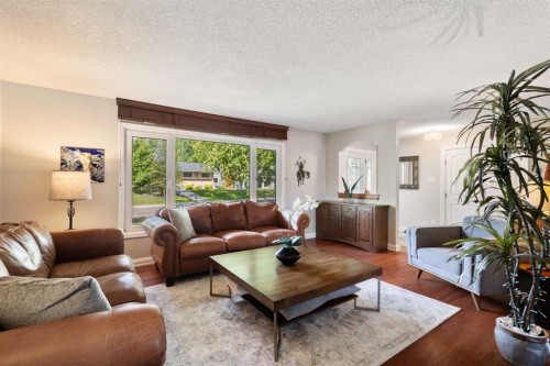 10720 Maplecrest Road Se, Calgary, AB 