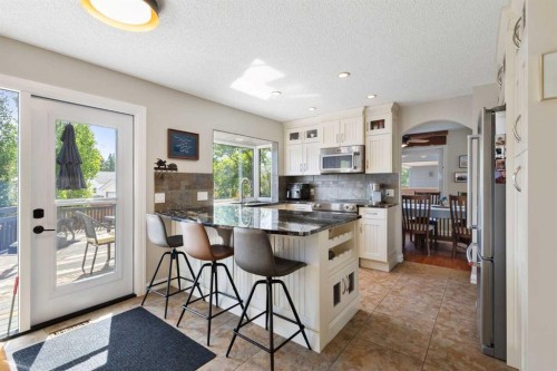 10720 Maplecrest Road Se, Calgary, AB 