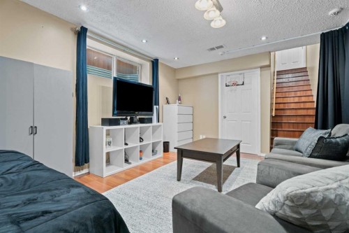 266 Cranwell Bay Se, Calgary, AB - Indoor