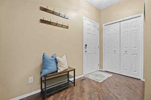 266 Cranwell Bay Se, Calgary, AB - Indoor Photo Showing Other Room